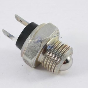 Выключатель света заднего хода (ВК418А-Т)